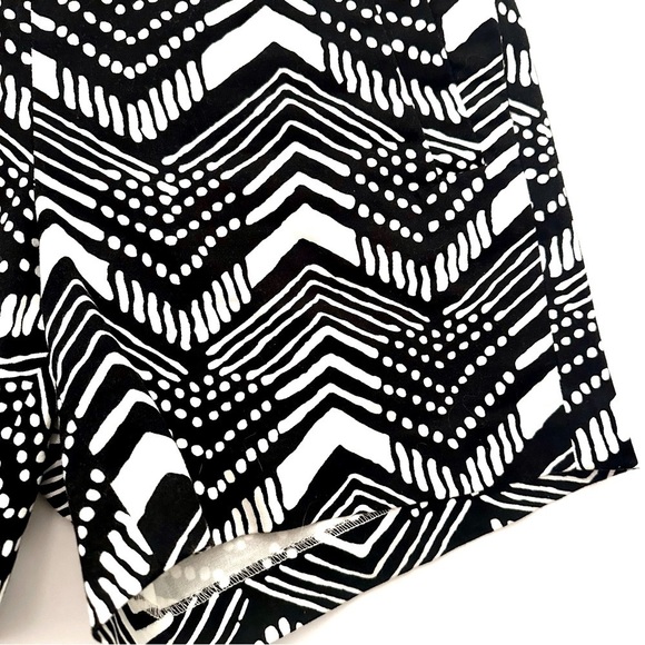J. Crew Stretch Chino Shorts Black and White Tribal Stripes Size 6 - Picture 4 of 9